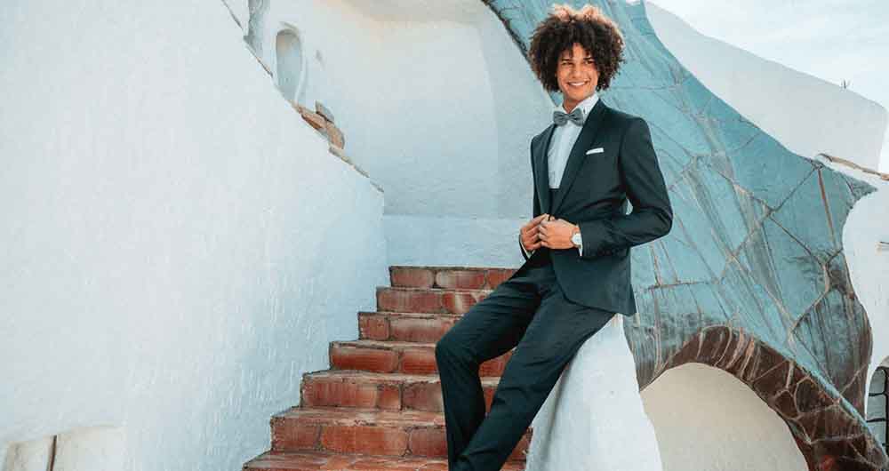 Le costume de mariage vert